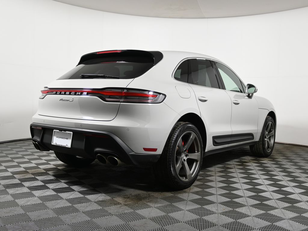 Thumbnail: 2022 Porsche Macan - 7