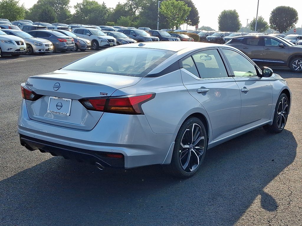 Thumbnail: 2025 Nissan Altima - 4