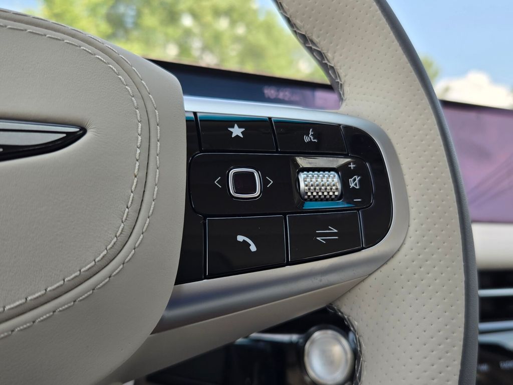 2027 Genesis G80