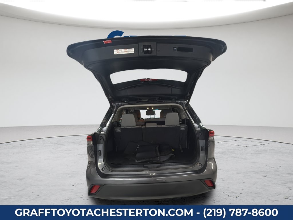 Used 2022 Toyota Highlander SUV