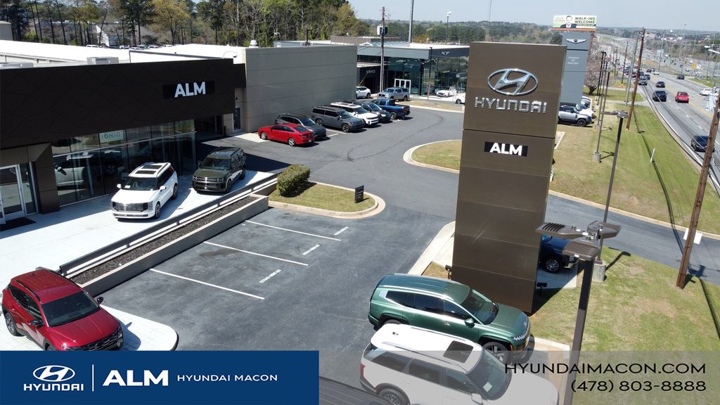 New 2026 White HYUNDAI SE image 32
