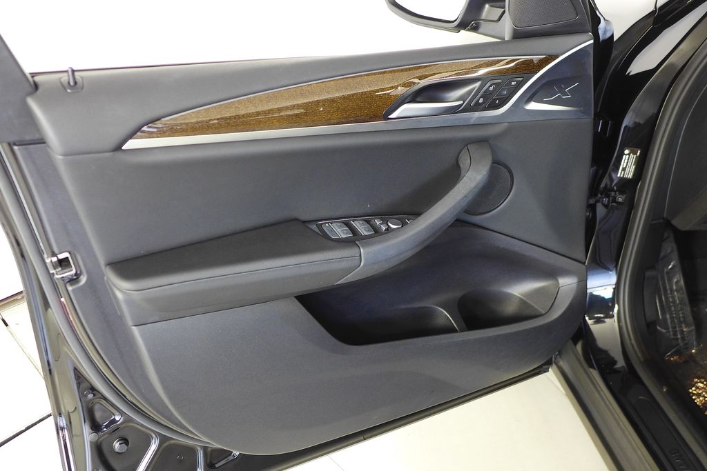 Thumbnail: 2023 BMW X3 - 11