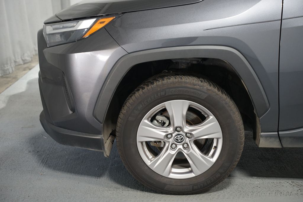 Thumbnail: 2022 Toyota RAV4 - 5