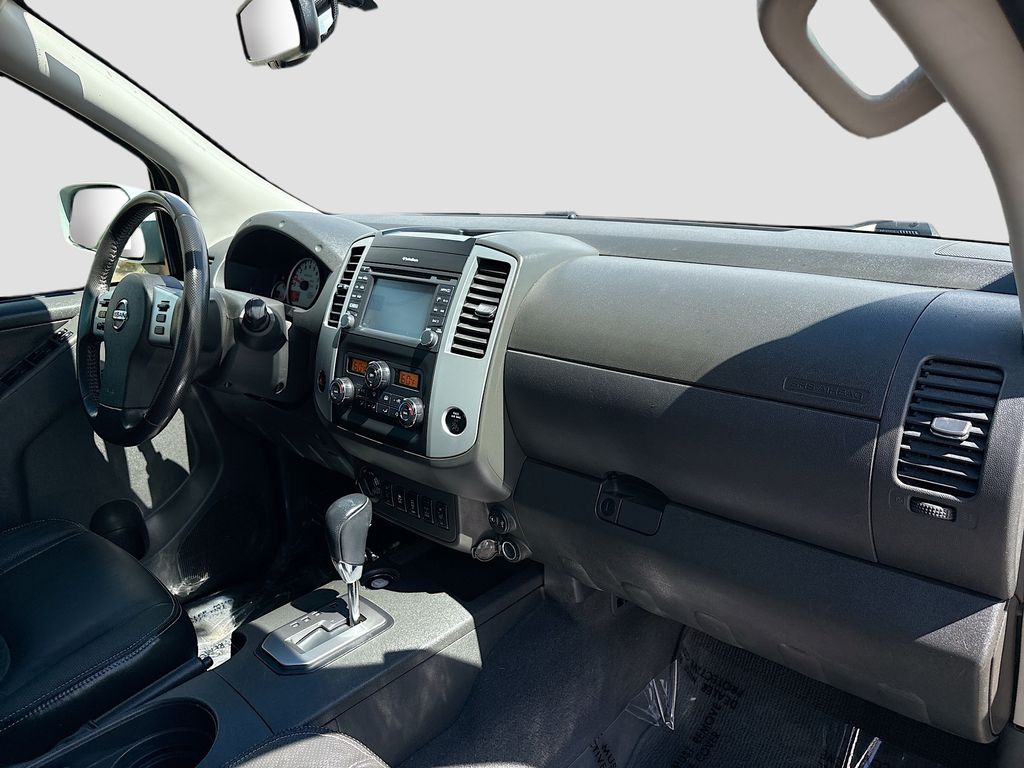 Used 2020 White Nissan PRO-4X image 29