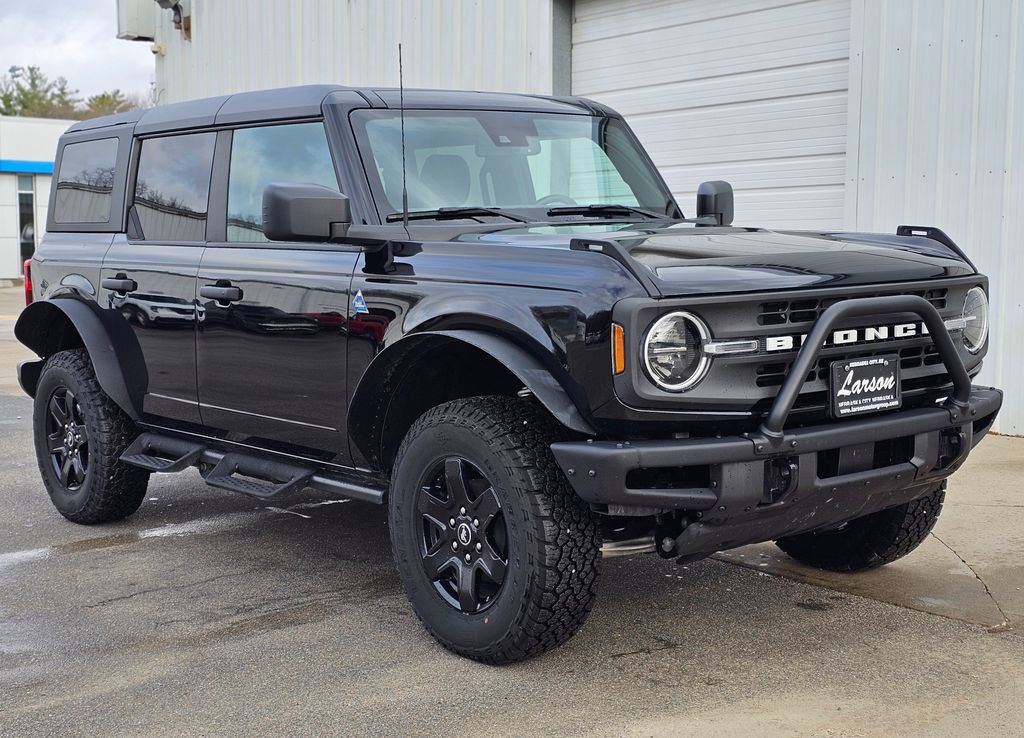 Shadow Black 2024 Ford Bronco SUV / Crossover Four-Wheel Drive Automatic