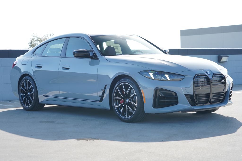 Thumbnail: 2026 BMW 4 Series - 3