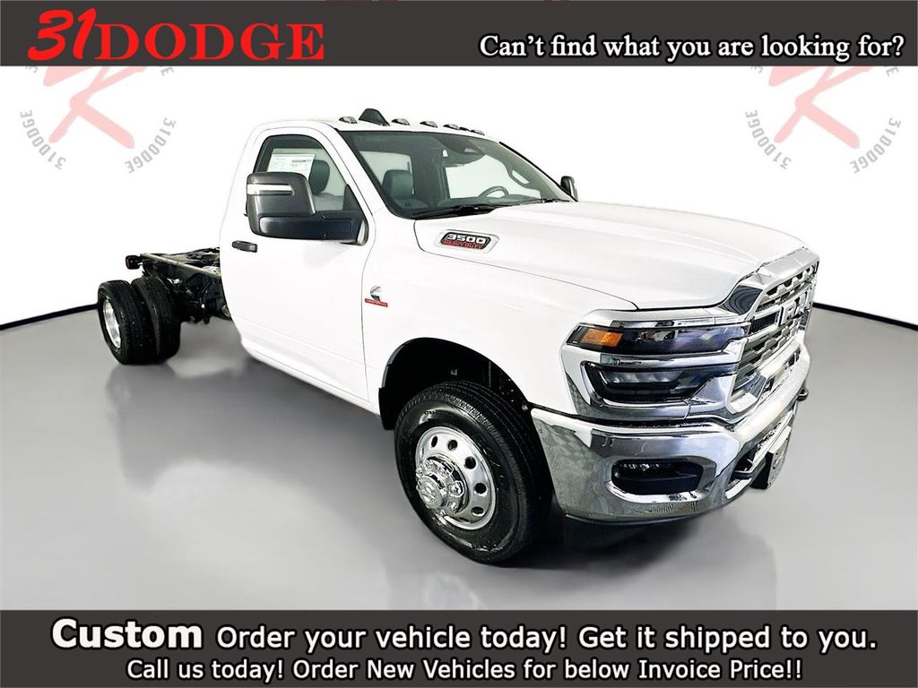 2025 RAM 3500 Chassis Tradesman Regular Cab LB DRW RWD