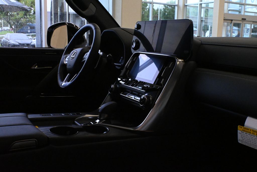 Thumbnail: 2025 Lexus LX - 28