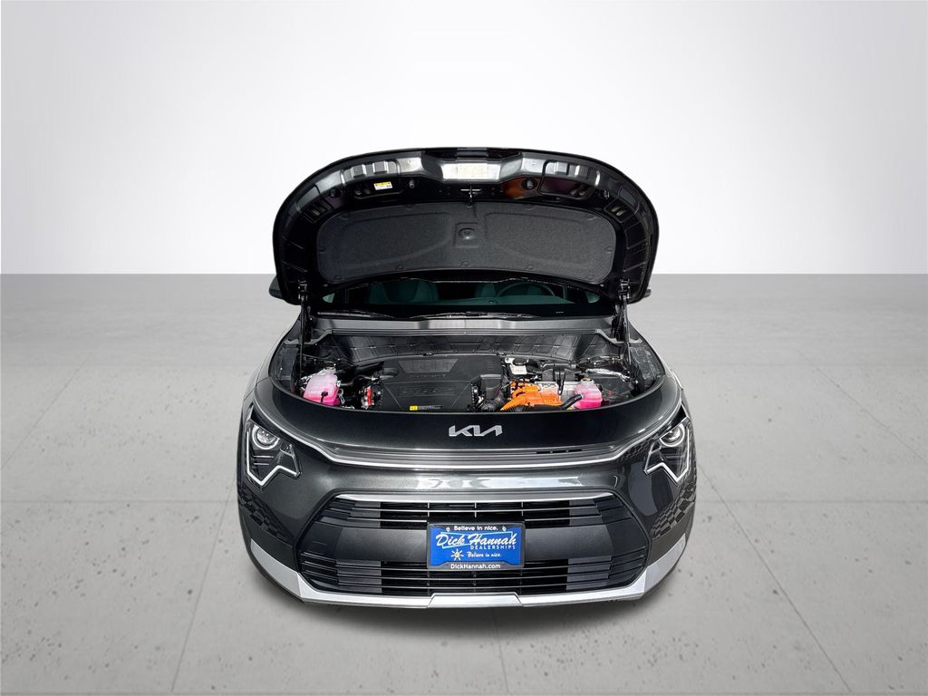 2025 Kia Niro LX