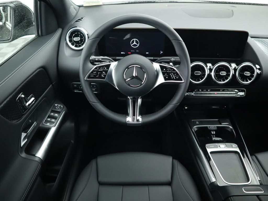 Thumbnail: 2025 Mercedes-Benz GLA - 10