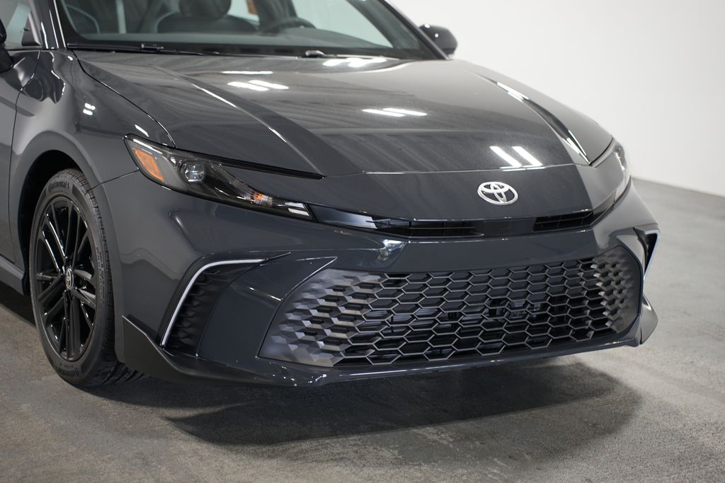 Thumbnail: 2025 Toyota Camry - 4