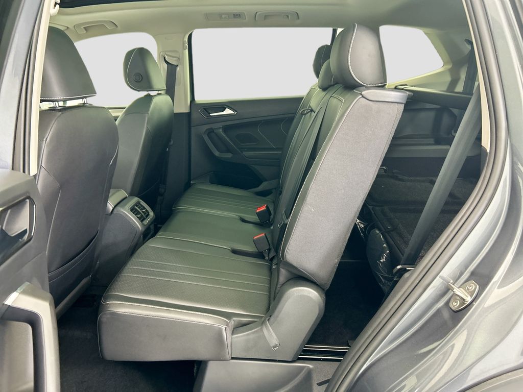 Thumbnail: 2023 Volkswagen Tiguan - 19