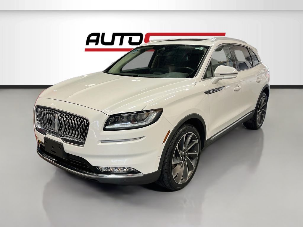 Used 2023 White Metallic Lincoln Reserve image 3