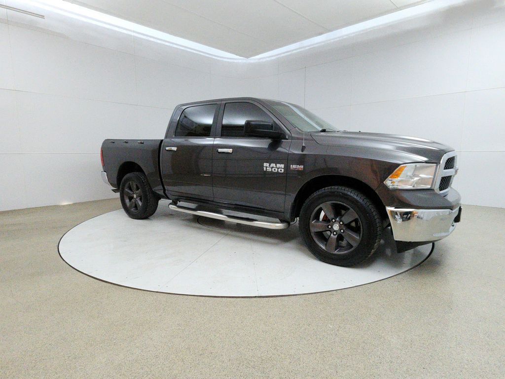 2017 RAM 1500 SLT Crew Cab 4WD