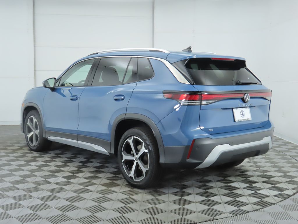 Thumbnail: 2025 Volkswagen Tiguan - 8