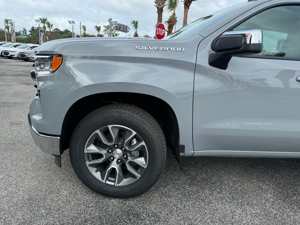 2024 Chevrolet Silverado 1500 LT 11