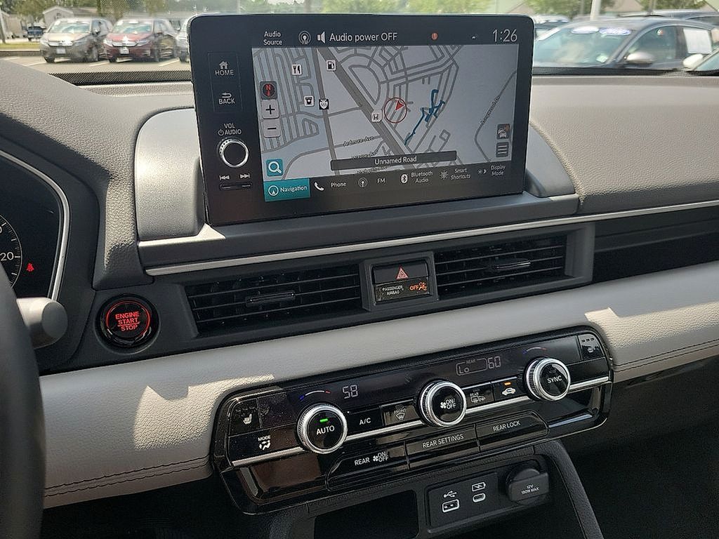 2025 Honda Pilot Touring 9