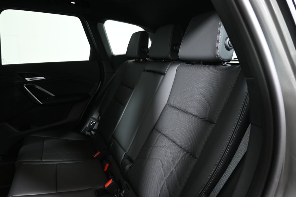 Thumbnail: 2026 BMW X1 - 4