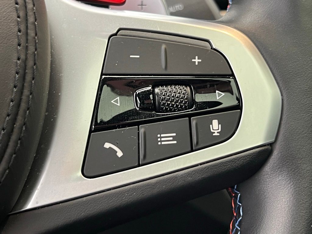 Thumbnail: 2024 BMW X4 - 19