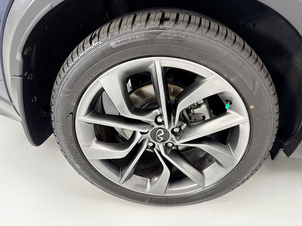 Thumbnail: 2021 INFINITI QX50 - 32