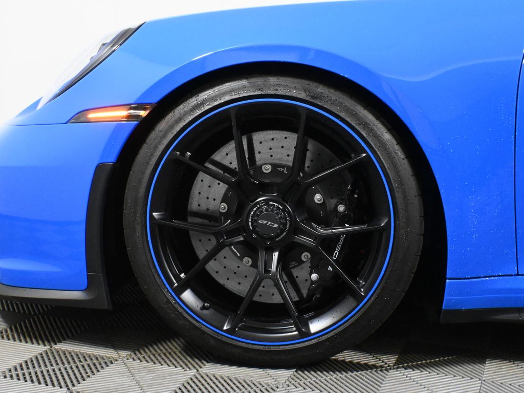 Thumbnail: 2022 Porsche 911 - 12