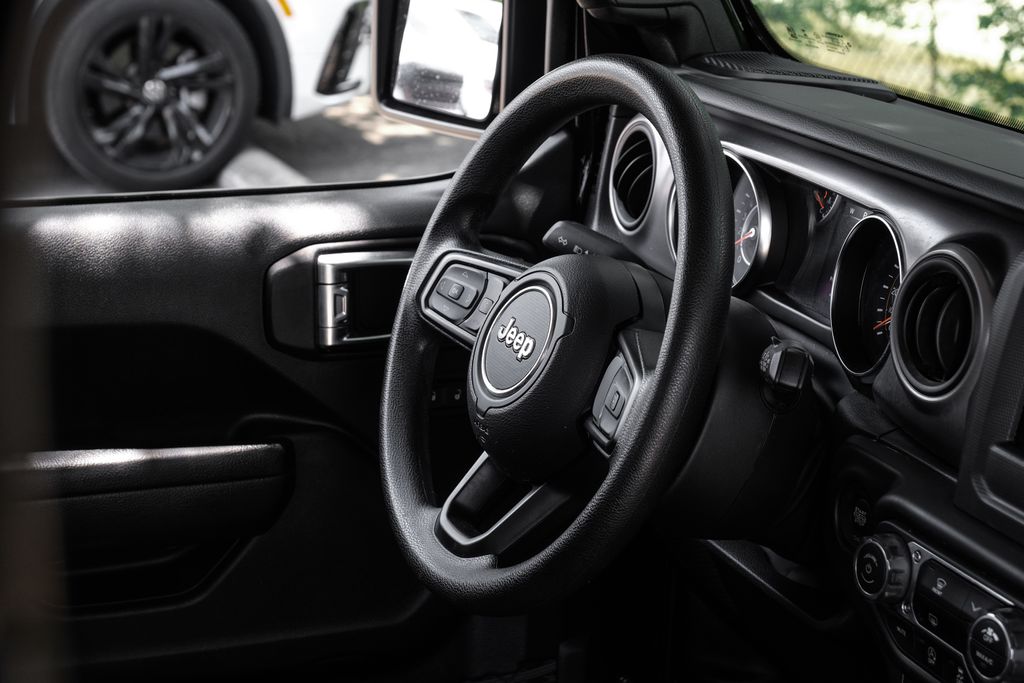 used 2022 Jeep Wrangler car, priced at $31,332