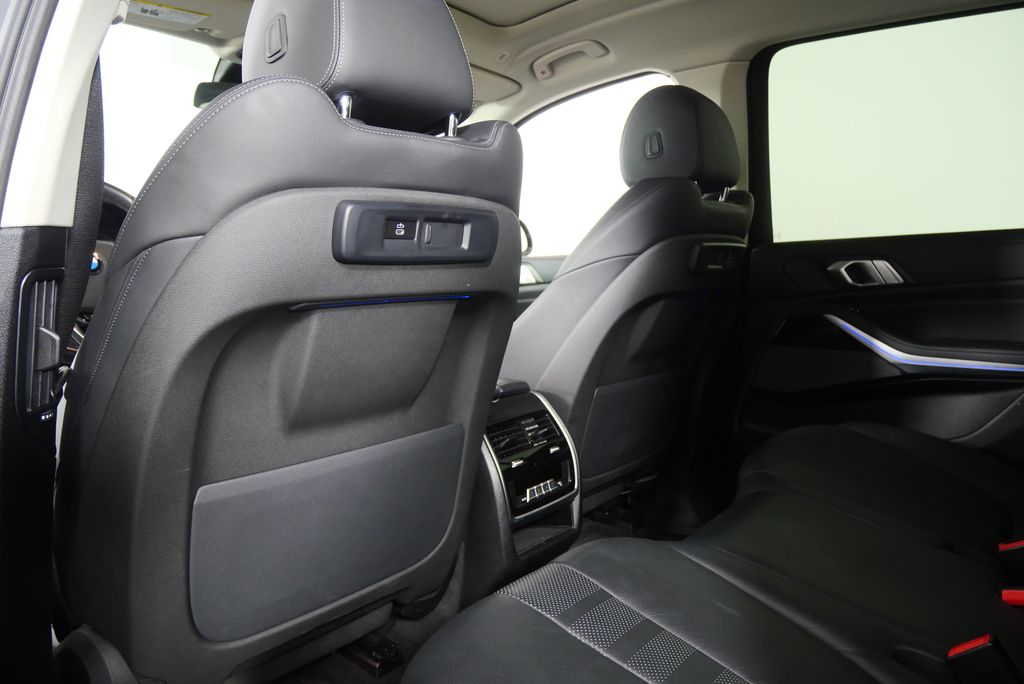 Thumbnail: 2020 BMW X7 - 20
