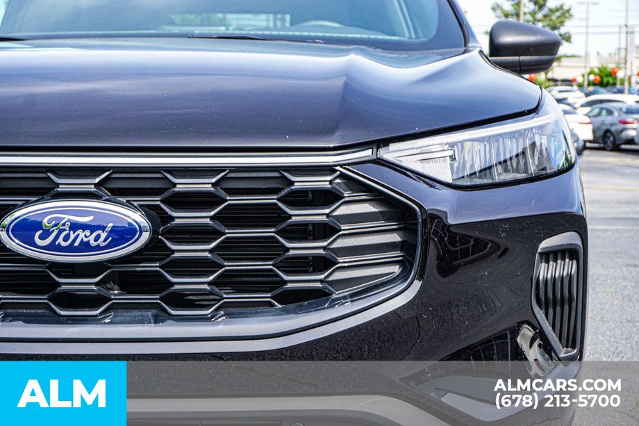 2026 Ford Escape ST-Line - Photo 12