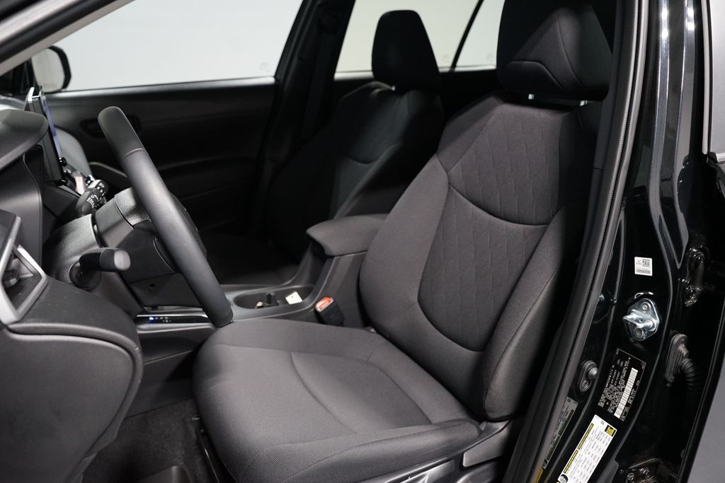 Thumbnail: 2025 Toyota Corolla Cross - 26