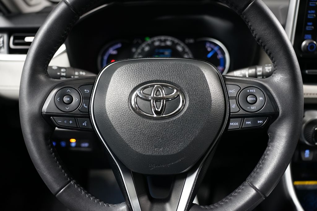 2020 Toyota RAV4 Limited 12