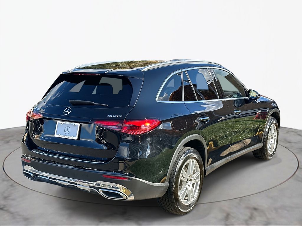 Thumbnail: 2023 Mercedes-Benz GLC - 7