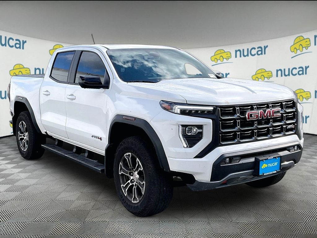 2025 GMC Canyon AT4 Crew Cab 4WD