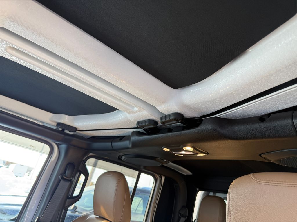 Certified Used 2020 Silver Jeep Overland image 40