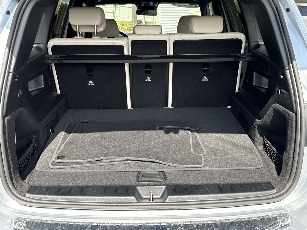 Thumbnail: 2026 Mercedes-Benz GLB - 13