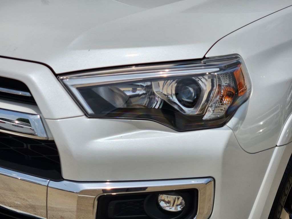 2024 Toyota 4Runner Limited - 8