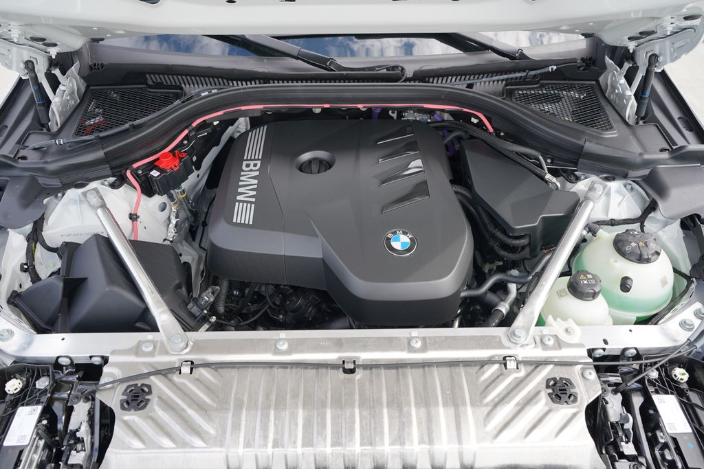 Thumbnail: 2026 BMW X3 - 21