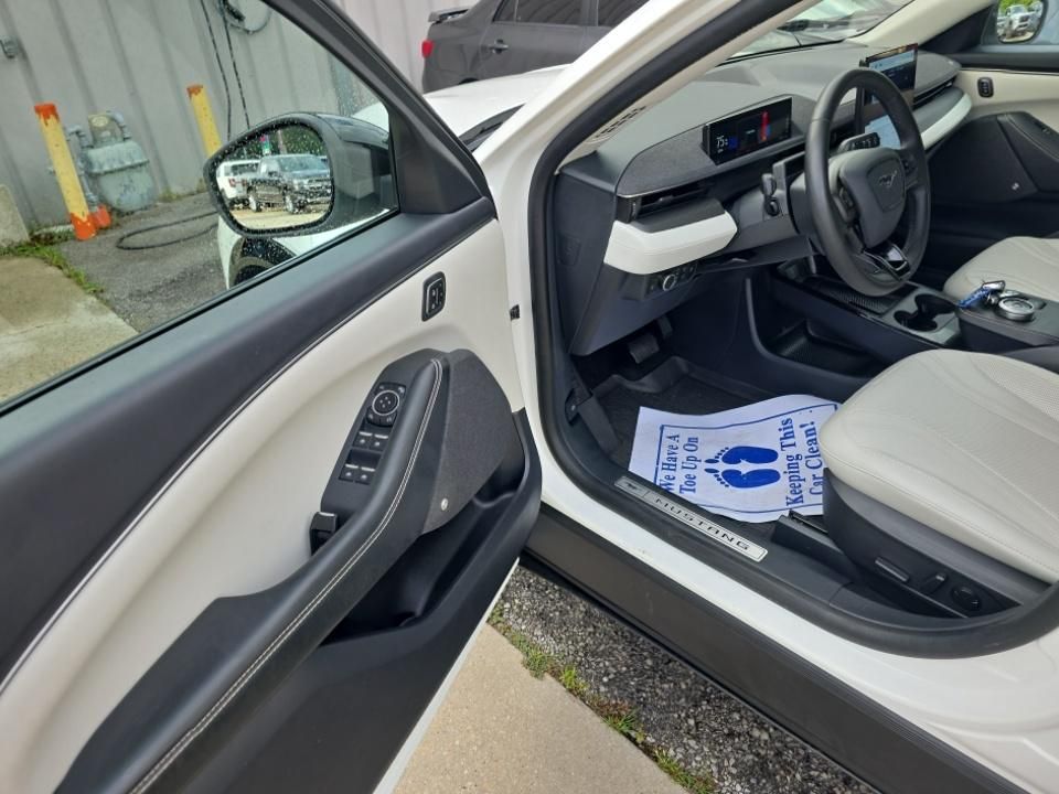 2023 Star White Metallic Tri-Coat Ford Mustang Mach-E Premium AWD SUV
