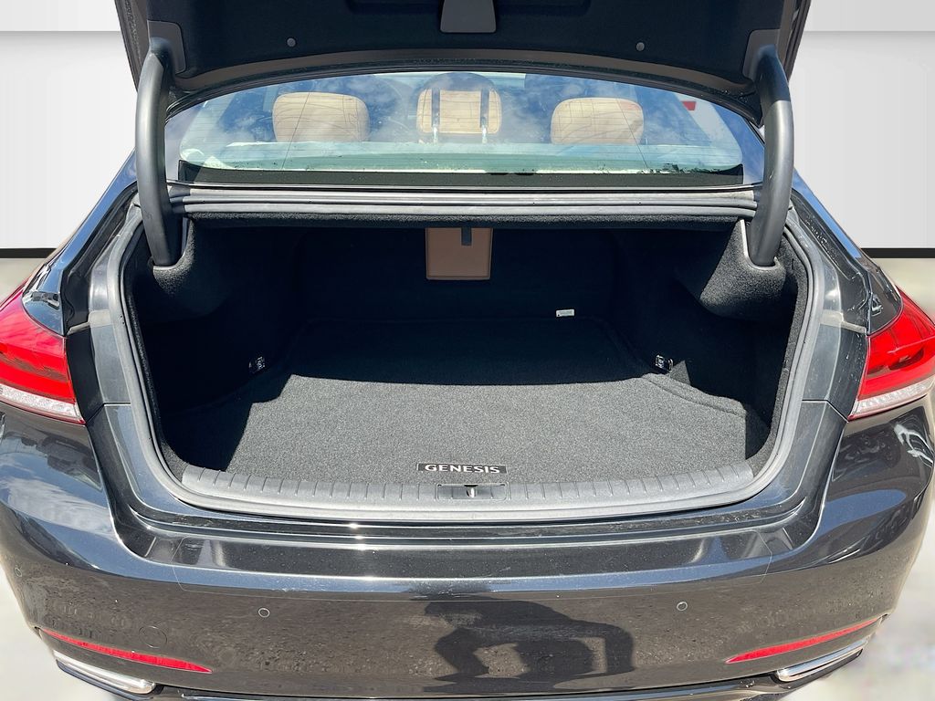 Used 2020 Black Genesis 3.8 image 28