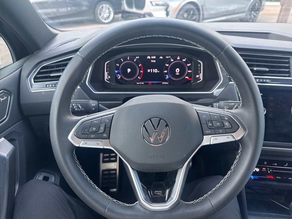 2023 Volkswagen Tiguan SE R-Line 8