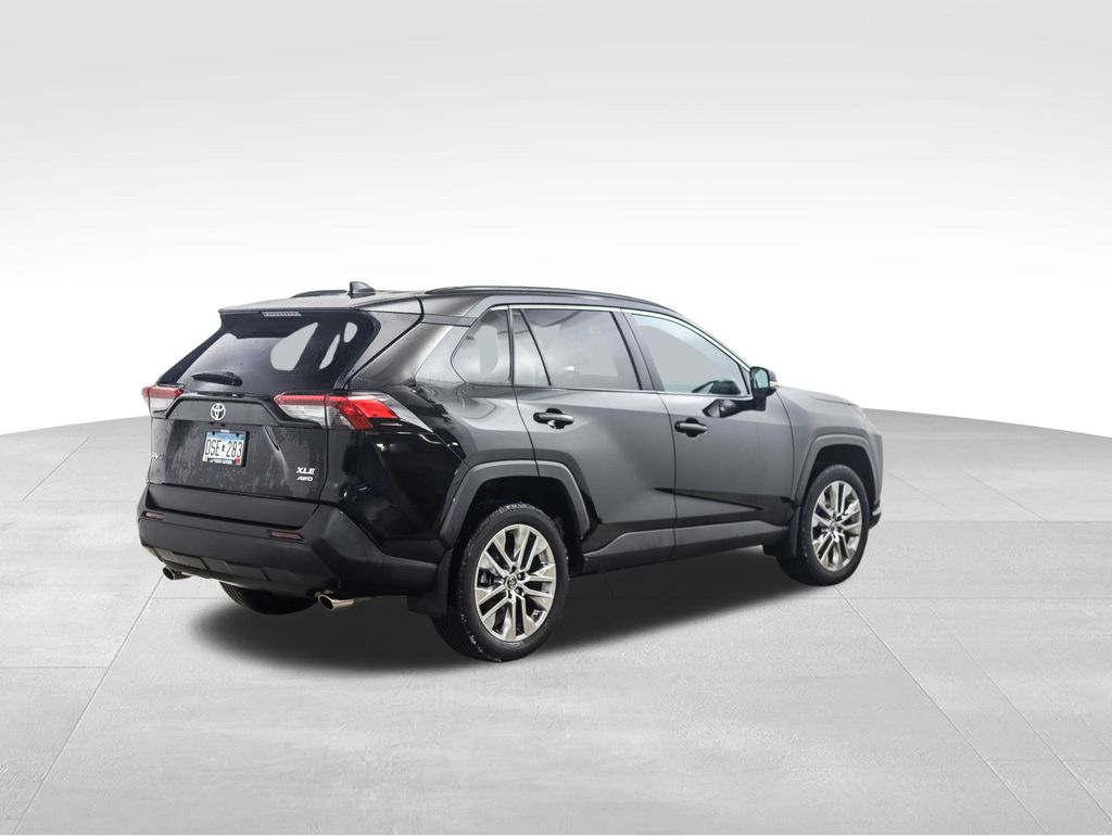 Thumbnail: 2019 Toyota RAV4 - 5