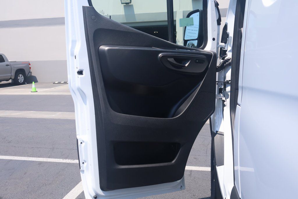 2024 Mercedes-Benz Sprinter 2500 6