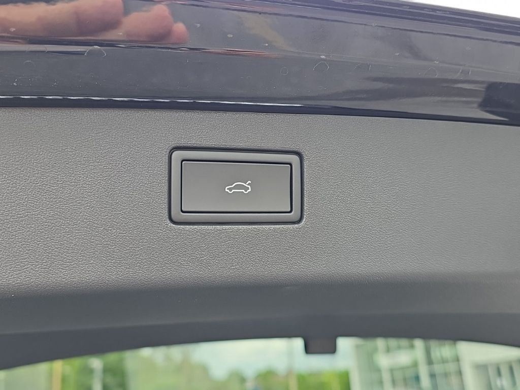 2026 Volkswagen Tiguan 2.0T SE Black at Audi Porsche Sewickley
