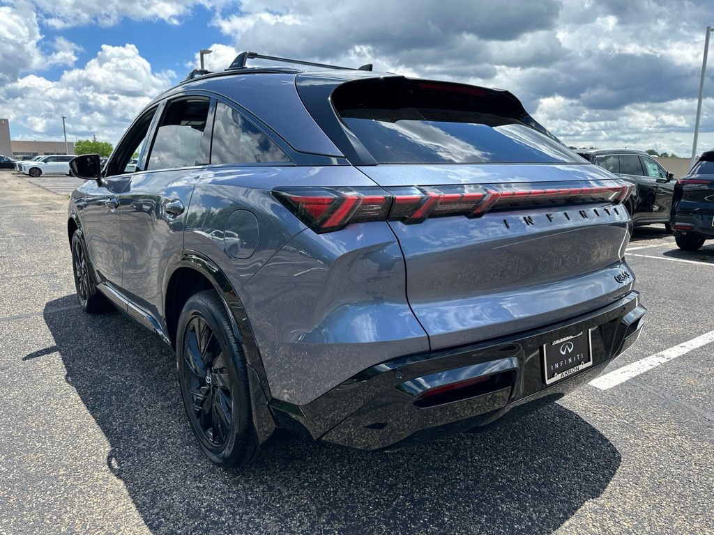 2027 INFINITI QX65 SPORT - Image 3