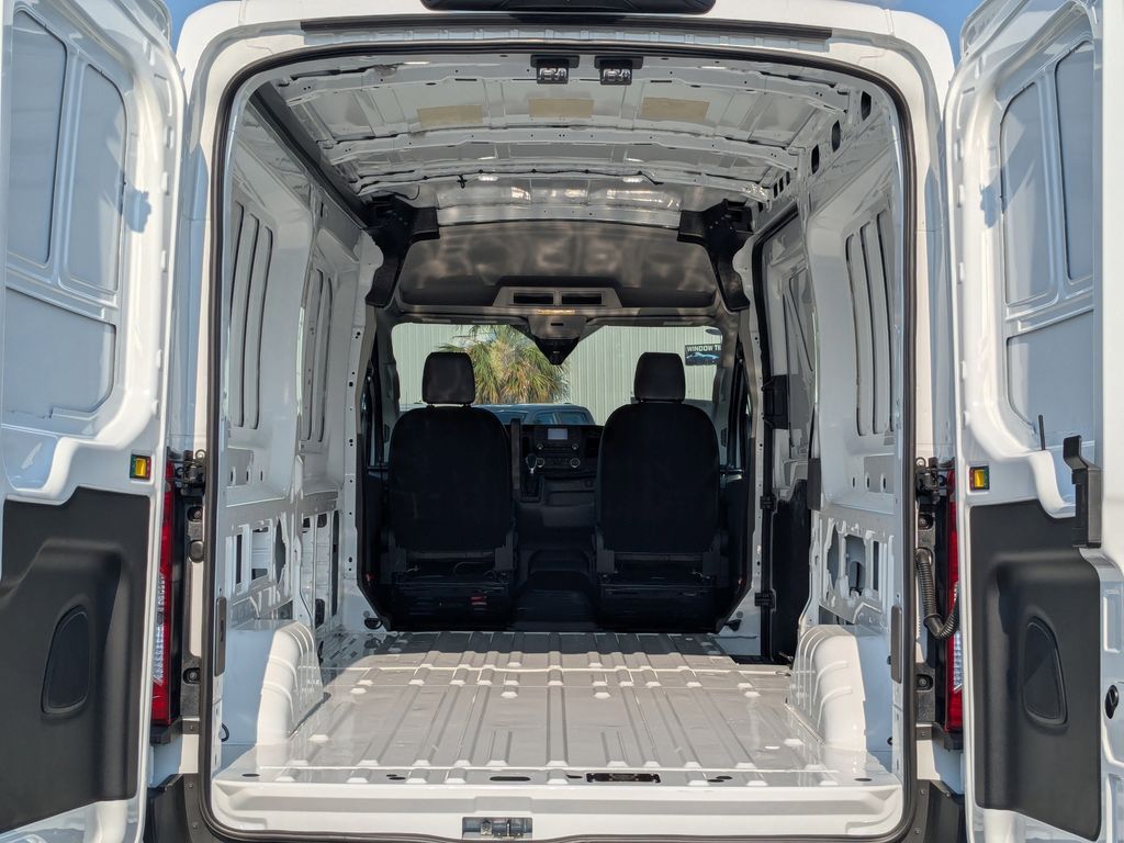 2025 Ford Transit 250