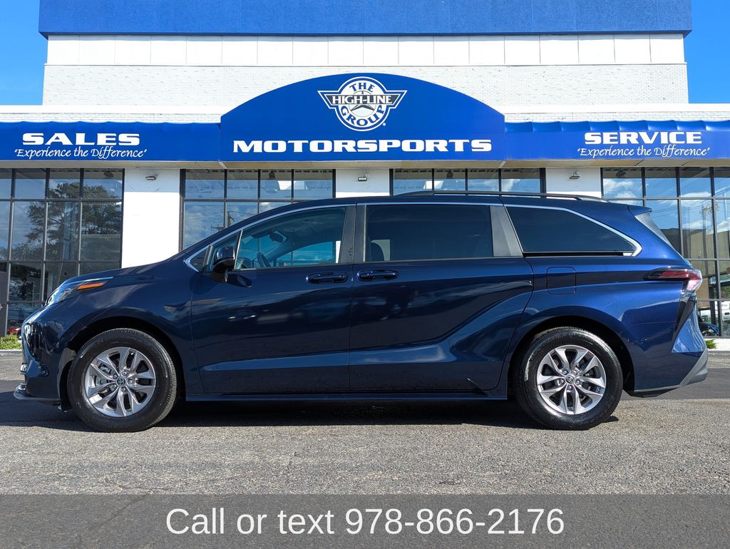 Blueprint 2023 Toyota Sienna Minivan All-Wheel Drive Continuously Variable Transmission