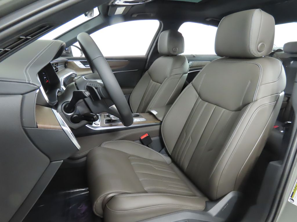 Thumbnail: 2025 Audi A6 - 32