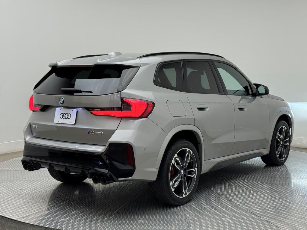 Thumbnail: 2024 BMW X1 - 16