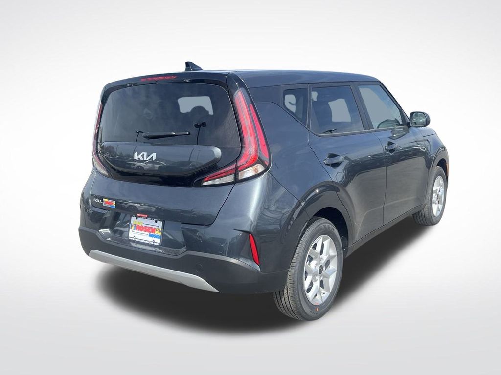2025 Kia Soul S photo