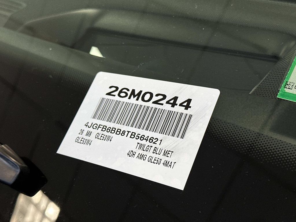 Thumbnail: 2026 Mercedes-Benz GLE - 25