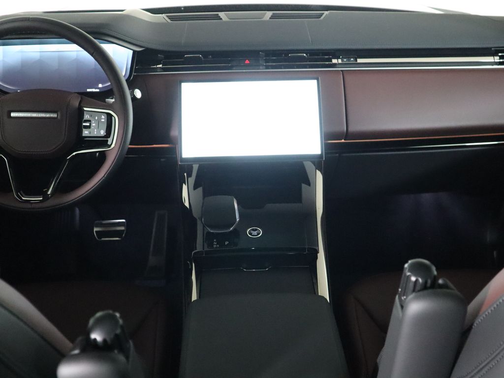 Thumbnail: 2025 Land Rover Range Rover Sport - 14